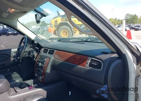 2009 Chevrolet Silverado 1500 Ltz z USA, uszkodzony, nr VIN 1GCEK39079Z206025